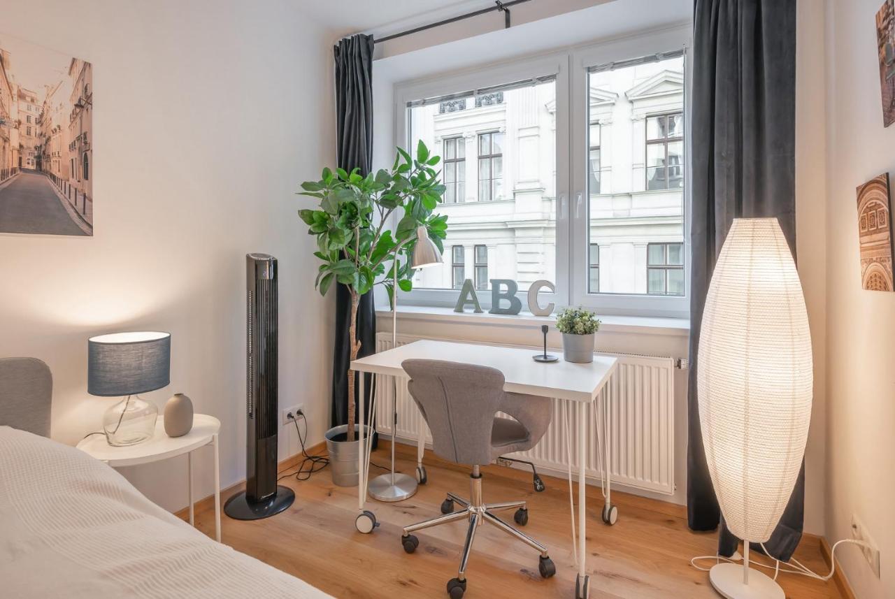 Modern City Center Apartment Wien Eksteriør bilde